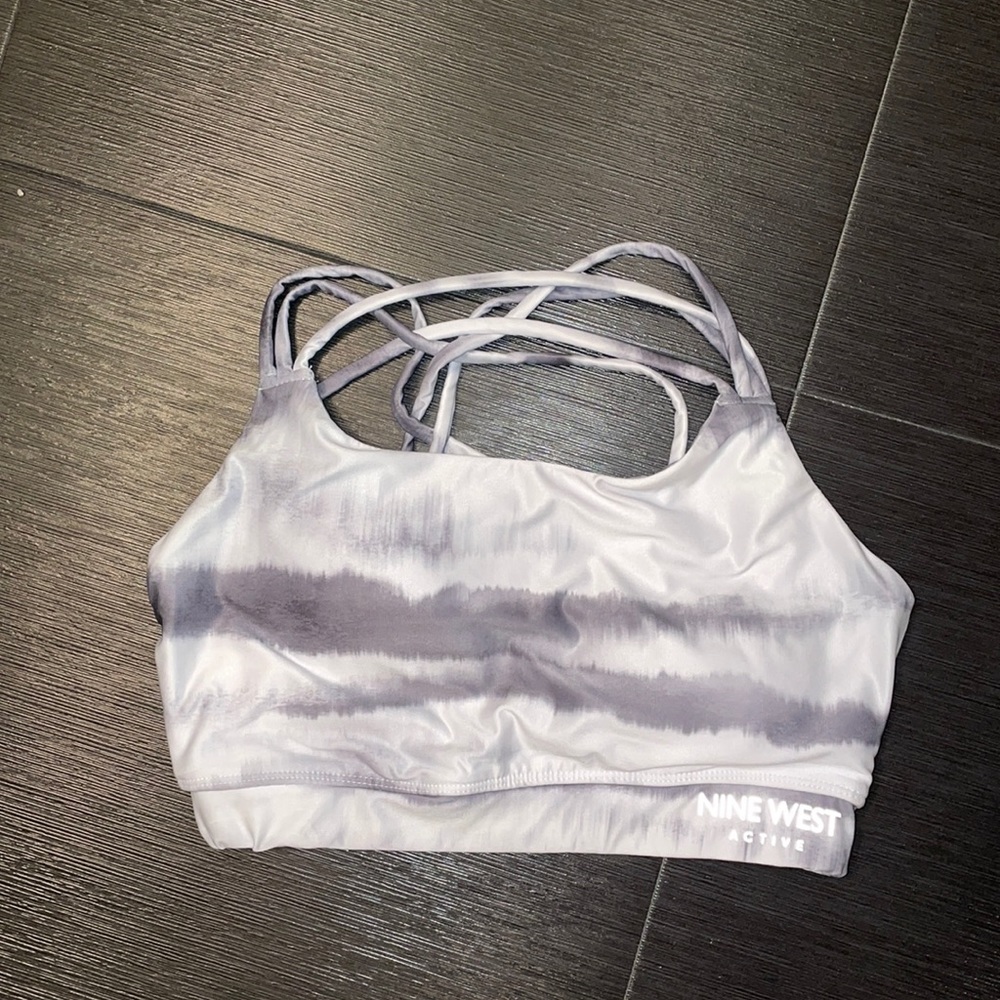 nine west sports bra size medium